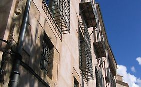 Hotel Leonor De Aquitania